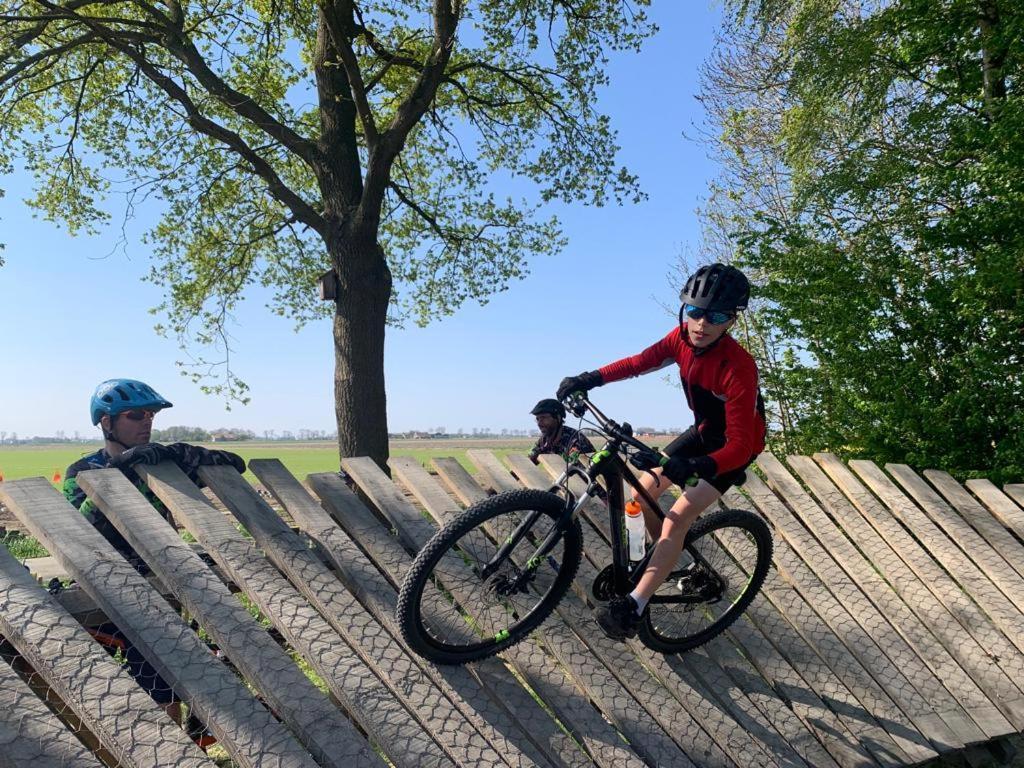 Huisje Fiederels Villa Bant Bagian luar foto